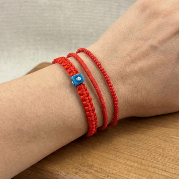 Nazar Boncuklu Örgü Bileklik - Kırmızı Miyuki 3'lü Set Bileklik - Aşk Nazar Boncuklu Örgü Bileklik - Kırmızı Miyuki 3'lü Set Bileklik - Aşk